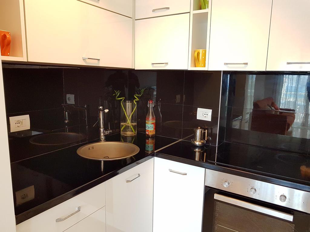 Flori Beach Apartment Radhimë Esterno foto